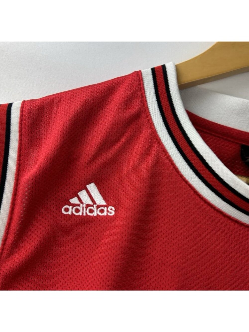 Adidas Joakim Noah Chicago Bulls #13 Youth Red Jersey Size XL (18-20) - Picture 11 of 15